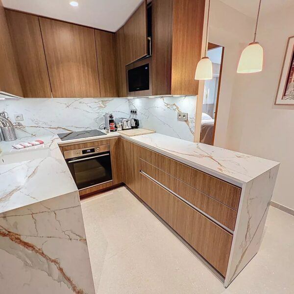 Gray d’Albion – Co Exclusive – Splendid 2BDR apartment with terrace and side sea view