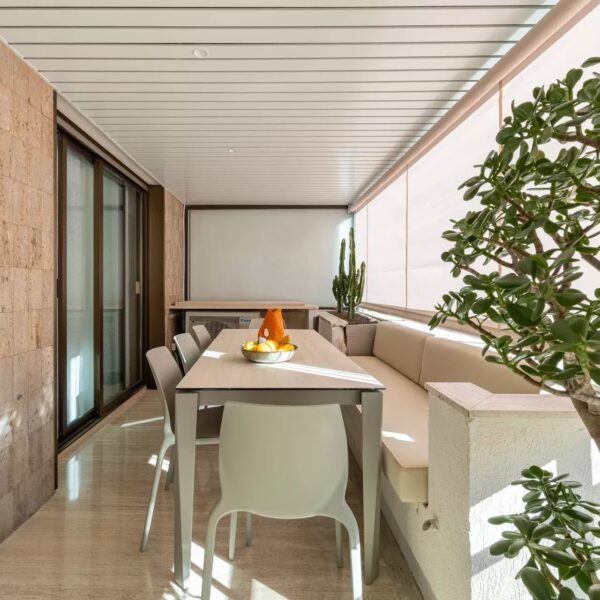 Gray d’Albion – Co Exclusive – Splendid 2BDR apartment with terrace and side sea view