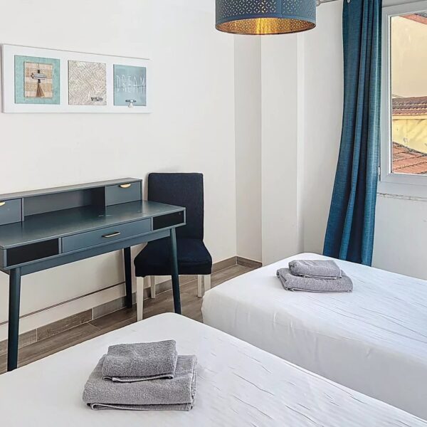 Appartement Cannes : superbe 4 pièces lumineux, résidence avec ascenseur, cuisine ouverte