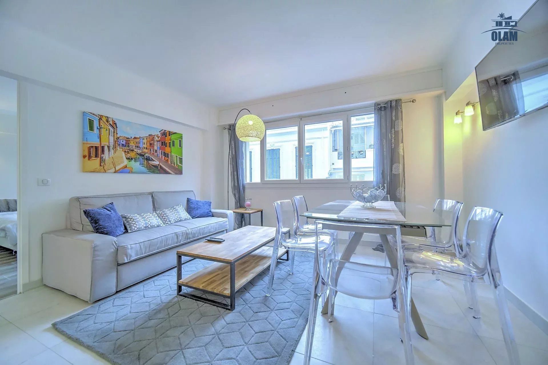 Cannes apartment: superb bright 4-room apartment, residence with elevator, open kitchen