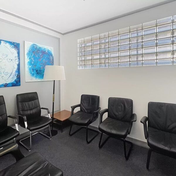 Bright office space in Cannes Hyper Centre – ideal for investors