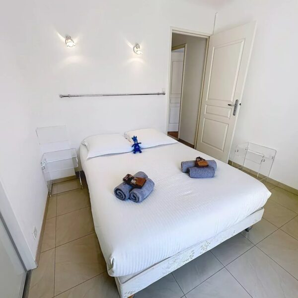 Cannes city center – 2BDR flat with terraces near Croisette & Palais des Festivals