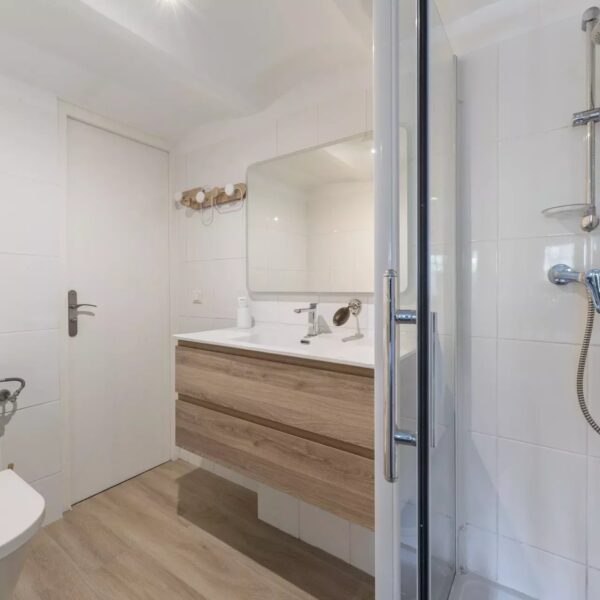 Villa de prestige Cannes – 4P expo Sud, piscine, jardin & vue mer