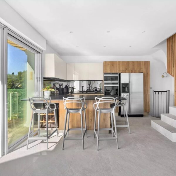 Villa de prestige Cannes – 4P expo Sud, piscine, jardin & vue mer