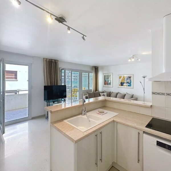 Cannes city center – 2BDR flat with terraces near Croisette & Palais des Festivals