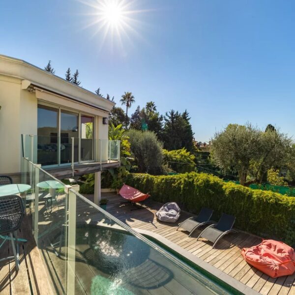 Villa de prestige Cannes – 4P expo Sud, piscine, jardin & vue mer